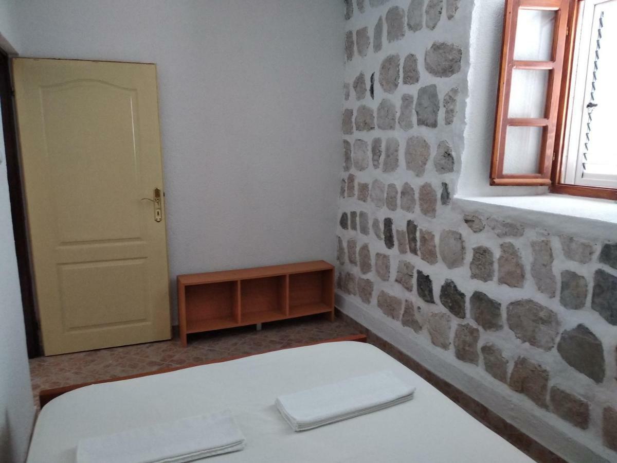 Old House Perastアパートメント エクステリア 写真